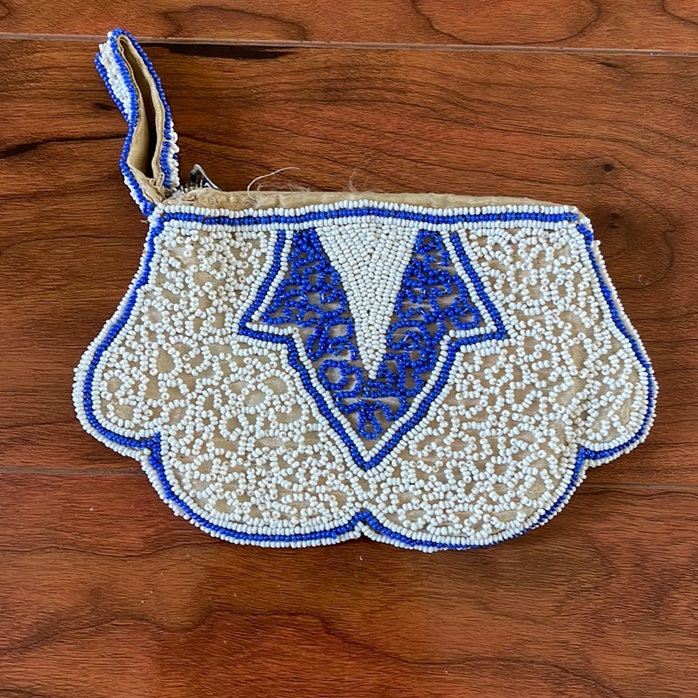 Vintage Hand Beaded White and Blue Coin Purse Pouch Clutch